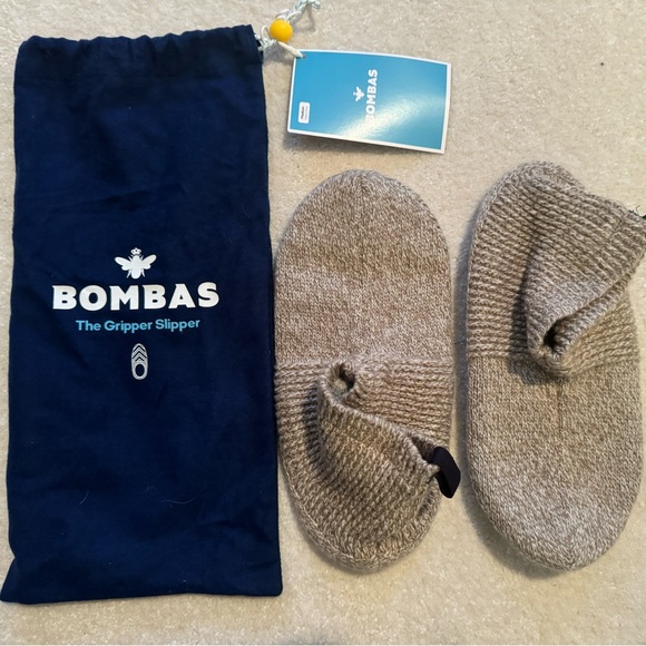Bombas Shoes - Bombas Gripper Slipper, double cushion, Medium (US 7-9.5) Women’s. Taupe!